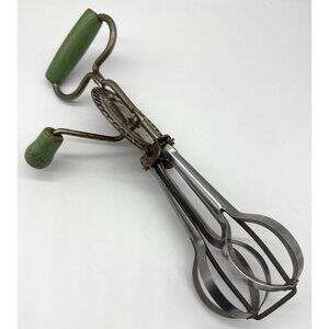 Vintage EDLUND COMPANY Manual Egg Beater with Green Wooden Handle and knob